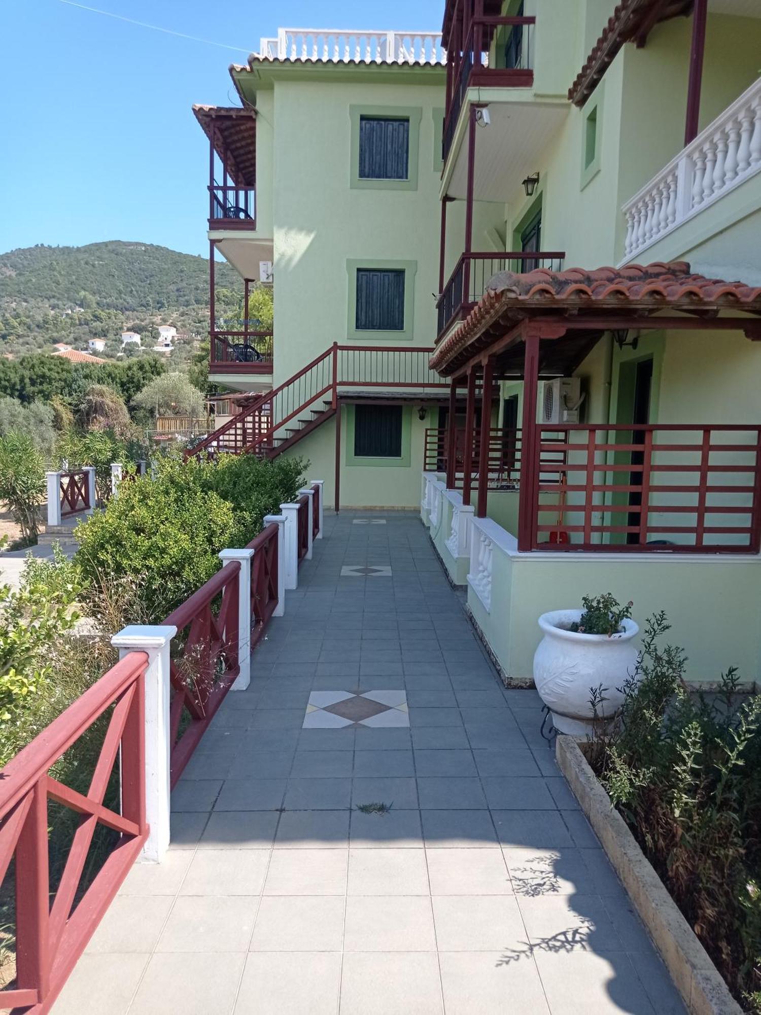 Alexandros Rooms & Studios Skopelos Town Exterior foto