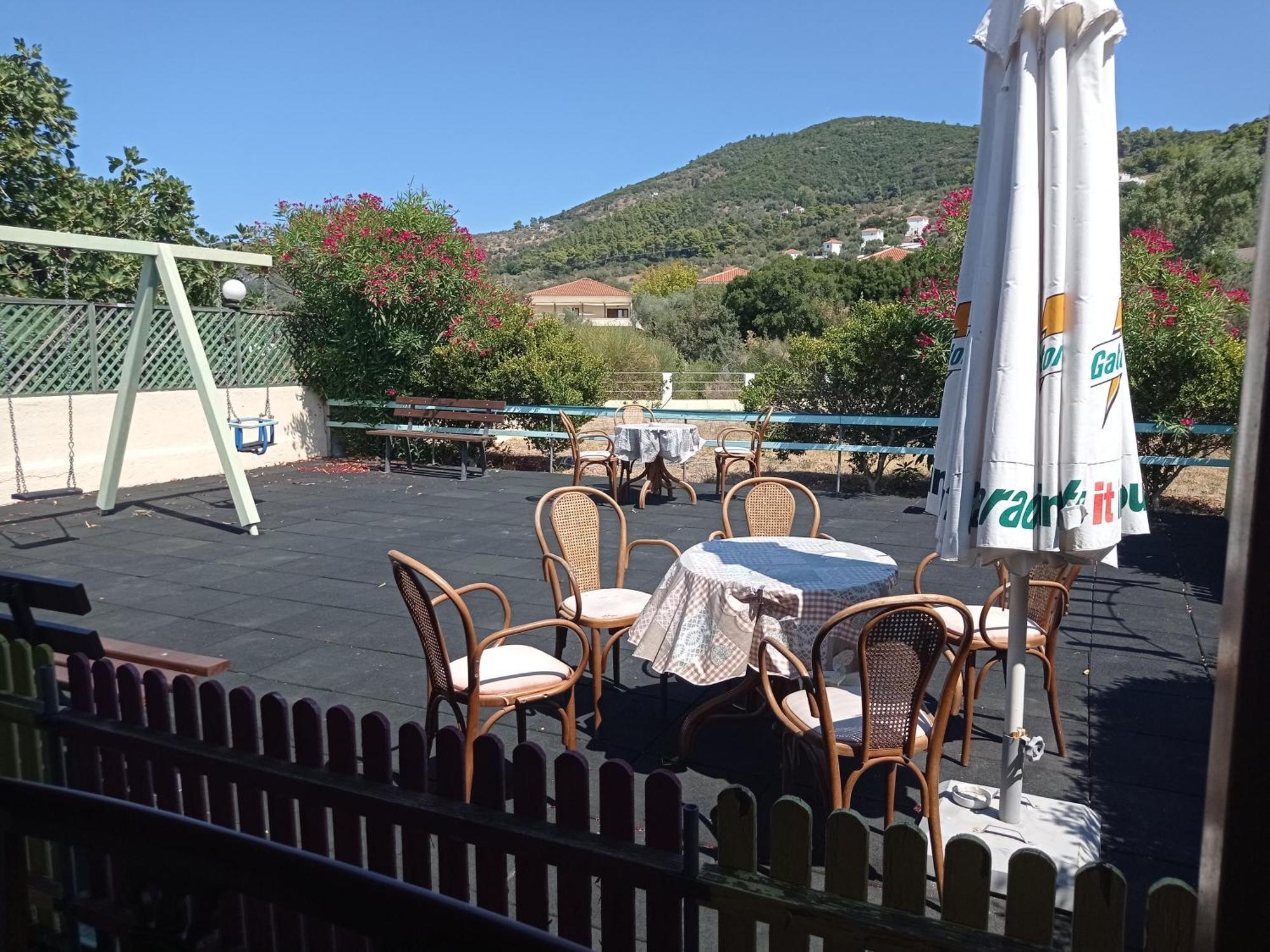 Alexandros Rooms & Studios Skopelos Town Exterior foto