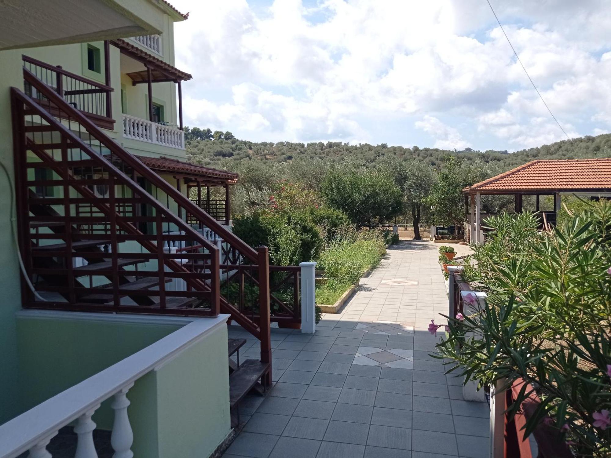 Alexandros Rooms & Studios Skopelos Town Exterior foto