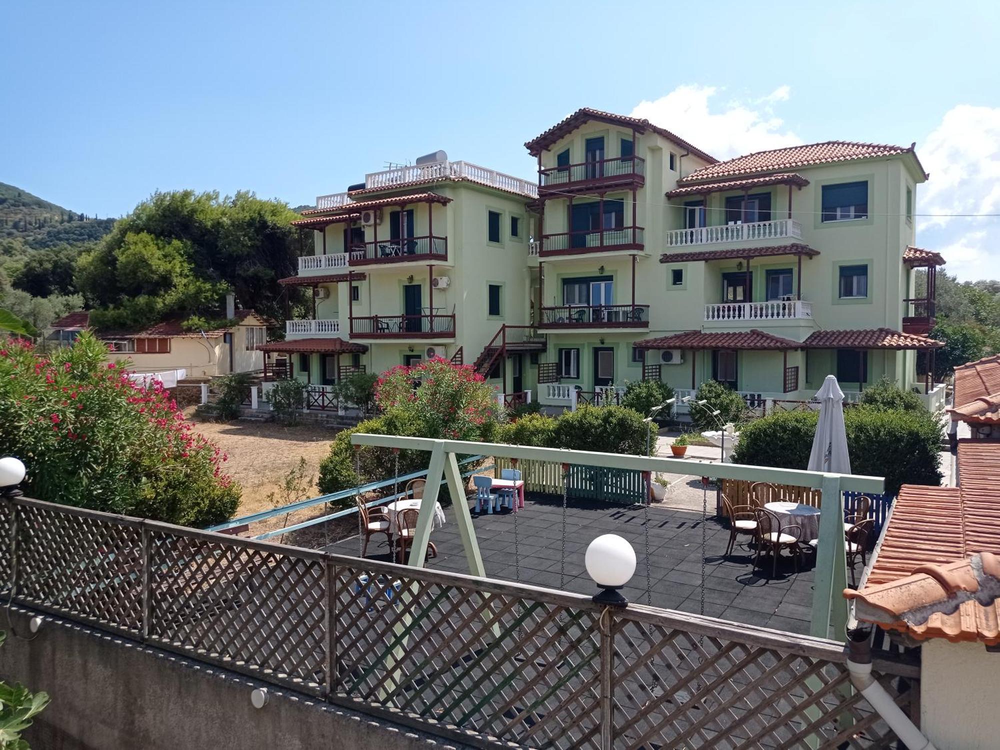 Alexandros Rooms & Studios Skopelos Town Exterior foto